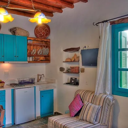 Pano Gitonia Apartahotel