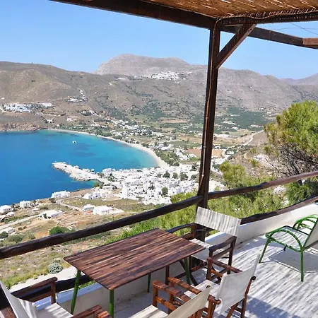 Pano Gitonia Apartahotel 3*