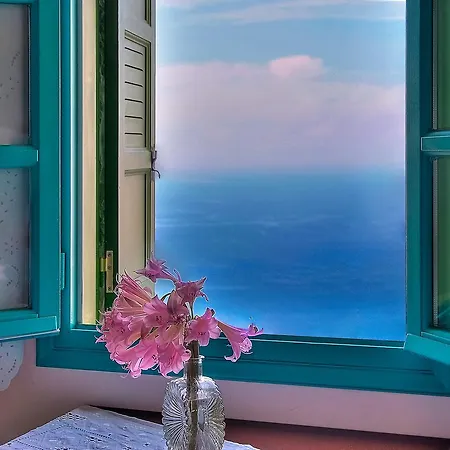 Pano Gitonia Apartahotel